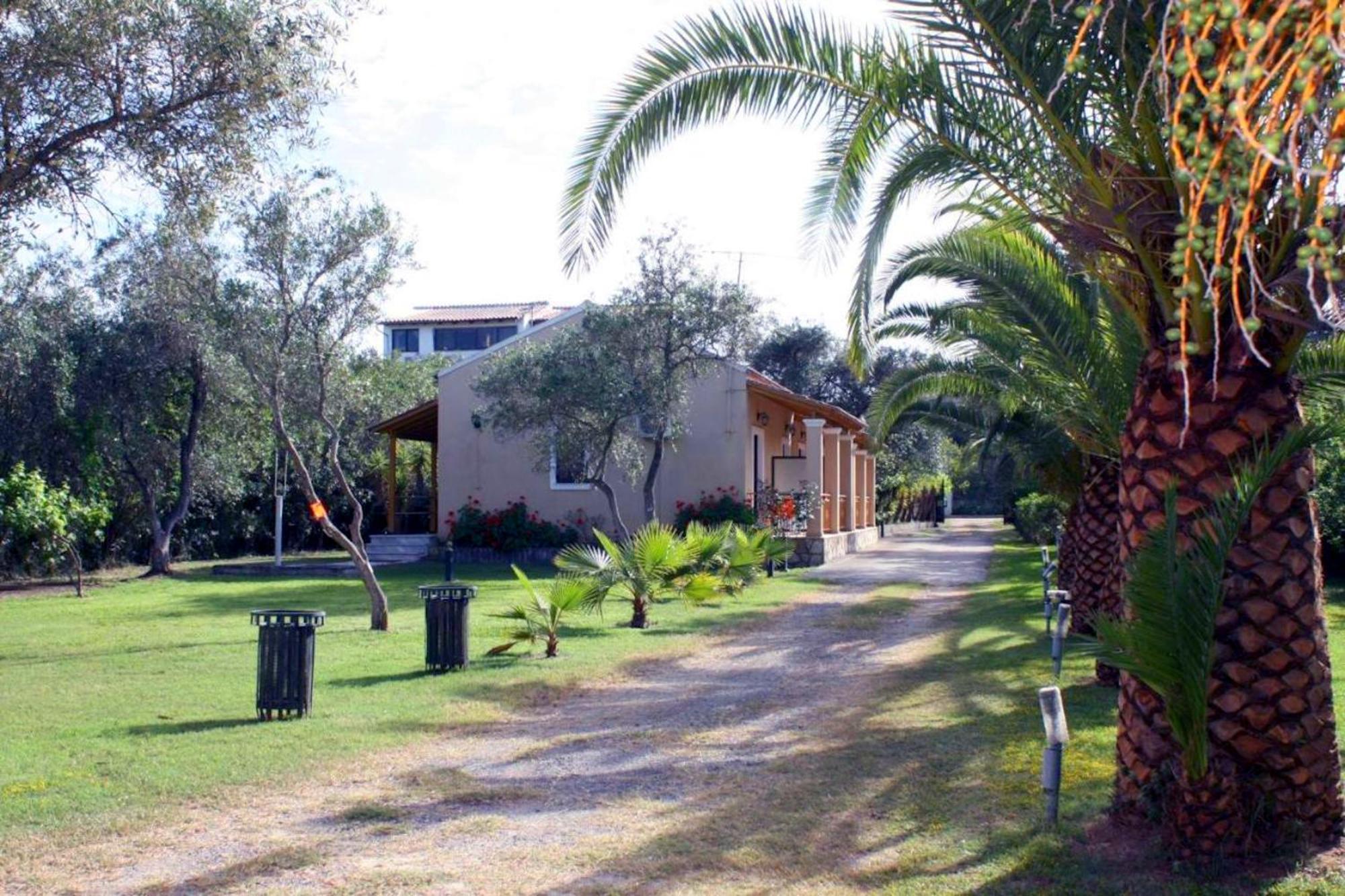 Irini Apartments And Studios Kávos المظهر الخارجي الصورة