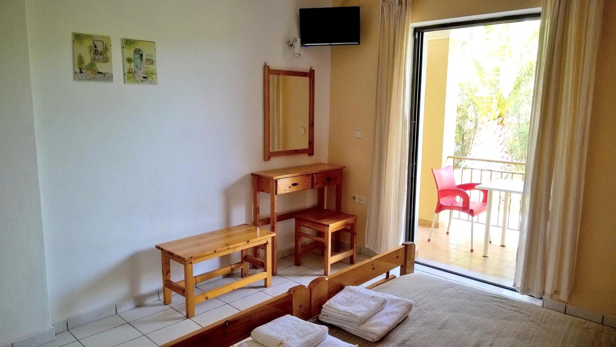 Irini Apartments And Studios Kávos المظهر الخارجي الصورة
